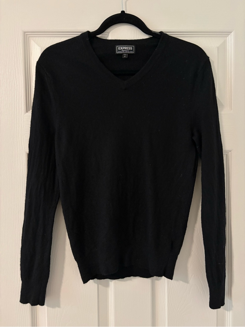 Express Men’s Merino Wool Vneck Sweater Small Black Classic Academia Cozy Comfy